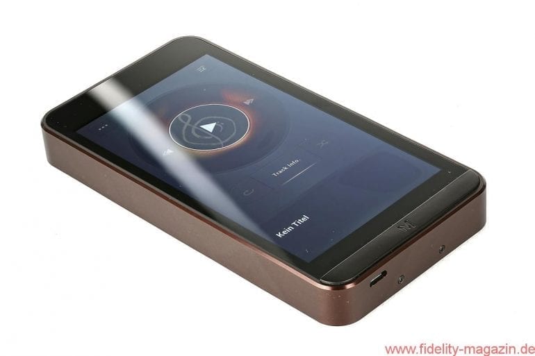 Calyx M mobile player