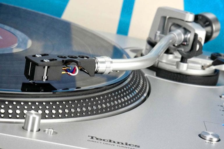 Technics SL-1200GR Plattenspieler