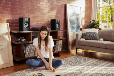 Bowers & Wilkins 607