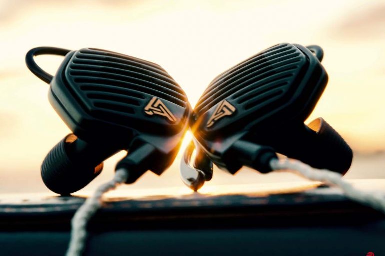 Audeze LCD-i4 magnetostatischer In-Ear-Kopfhörer