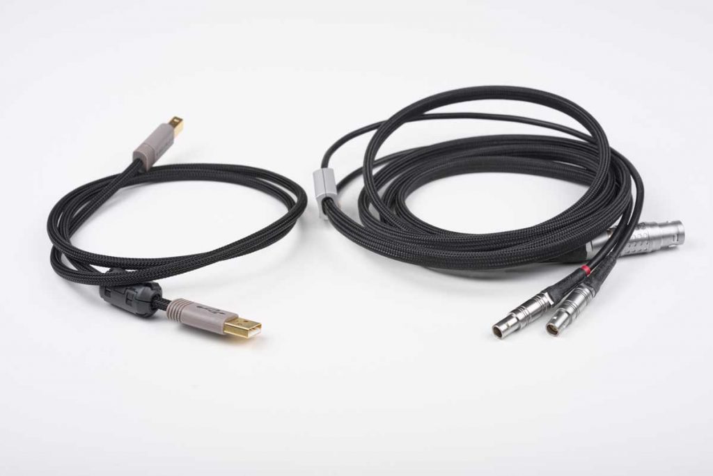 Warwick Acoustics Sonoma M1 - Das hochwertige Anschlusskabel stammt vom Spezialisten Straight Wire.