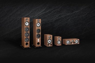 Triangle Esprit EZ New Finish Golden Maple