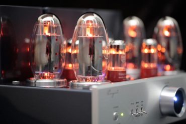 Cayin CS-150A Röhrenvollverstärker