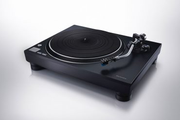 Technics SL-100C Plattenspieler