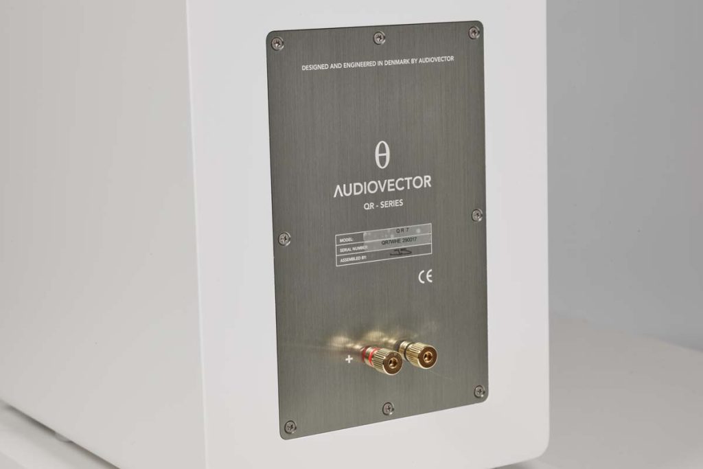 audiovector-qr7-05