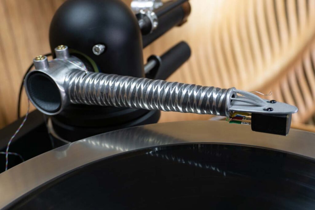 high-end-2025-analog-010