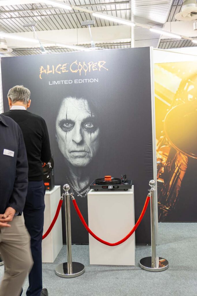 HIGH END 2025 - Analoges