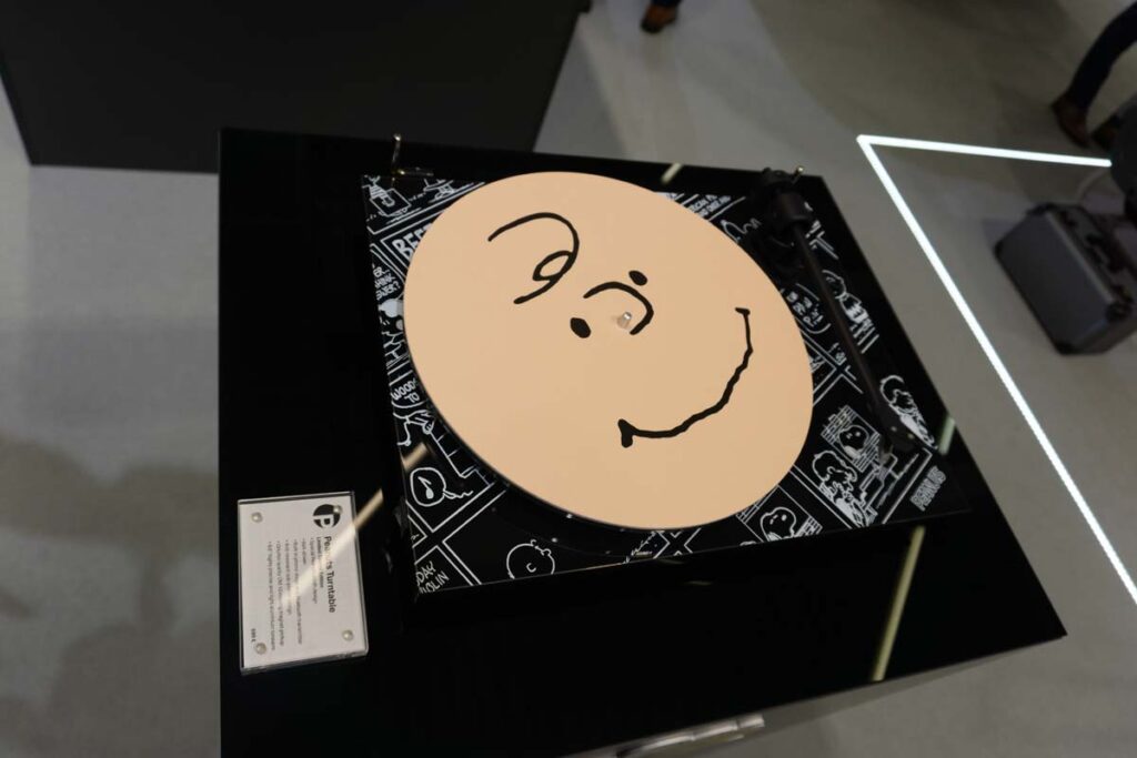 high-end-2025-analog-020