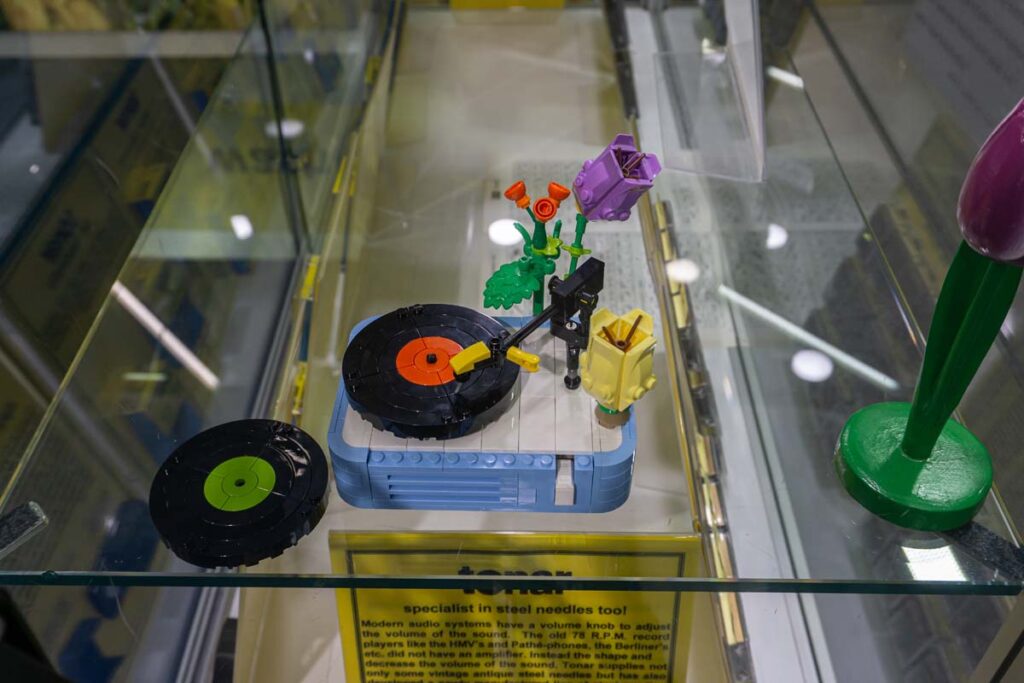 high-end-2025-analog-025