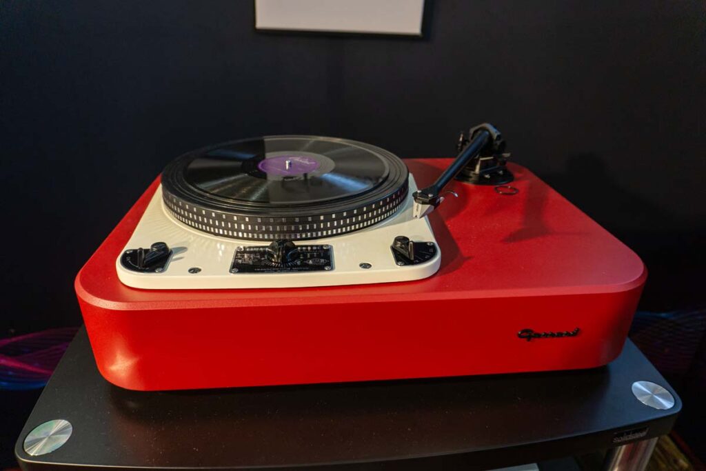 high-end-2025-analog-066