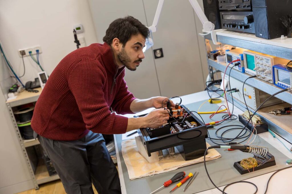 rk-lyric-audio-schluechtern-f79-09 rk-lyric-audio-schluechtern-f79-09