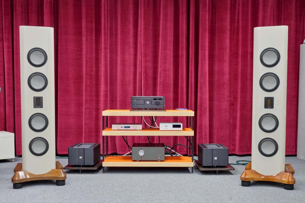 Admiravox AV 170 Standlautsprecher