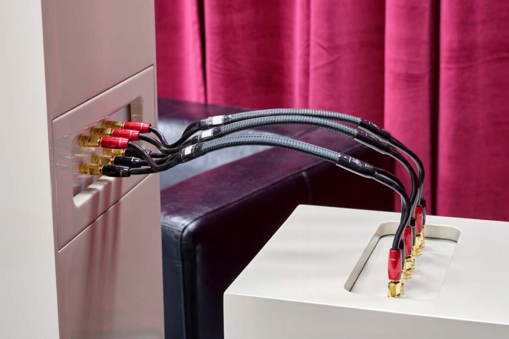 Admiravox AV 170 Standlautsprecher