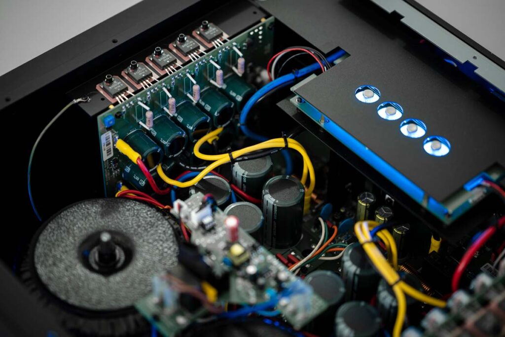 musical-fidelity-nuvista-800-2-02