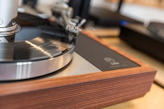 Linn LP12 mit Bedrok-Zarge