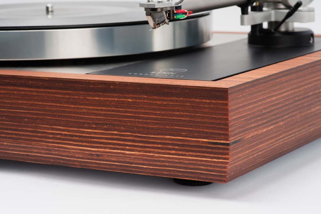 Linn LP12 mit Bedrok-Zarge