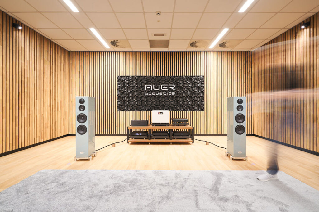 Auer Versura V4 Standlautsprecher