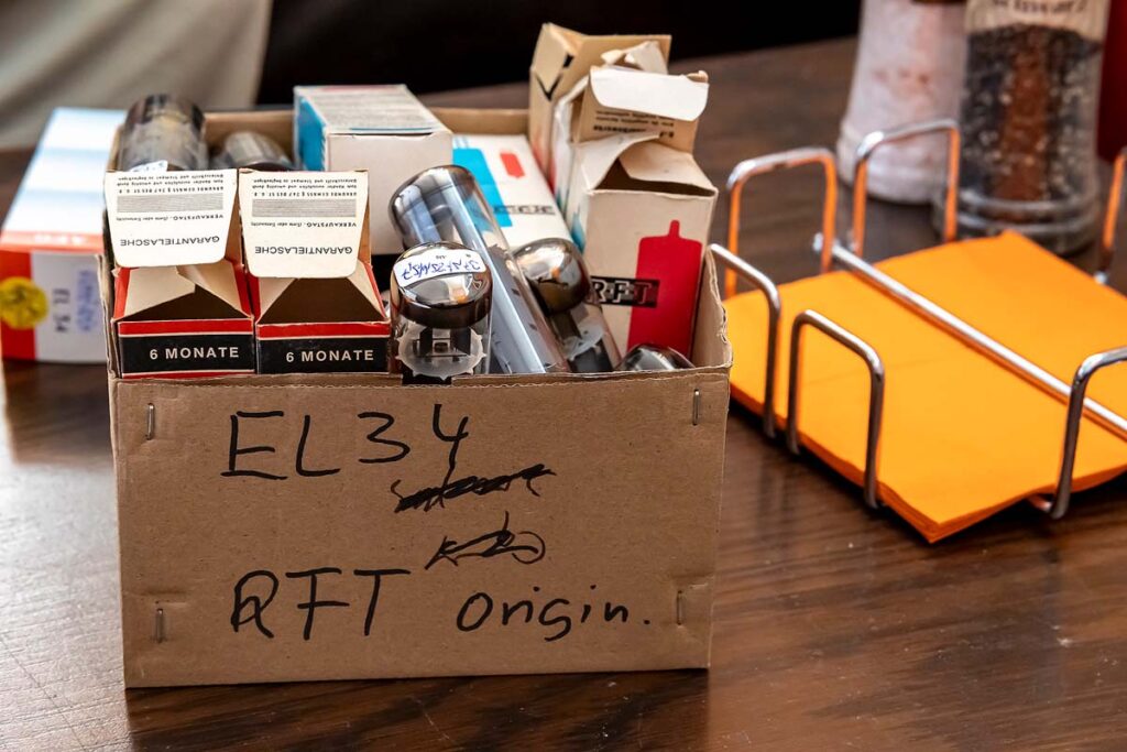 Ein Wegweiser durch das Röhrendickicht