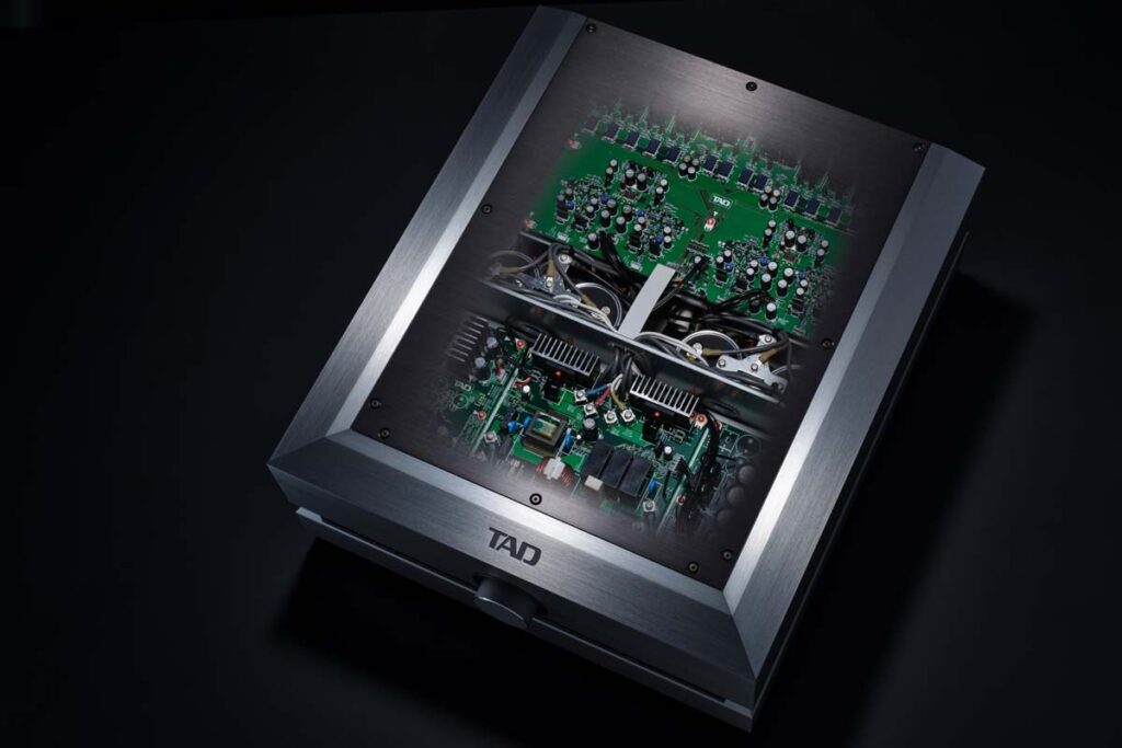 TAD A1000 Vollverstärker