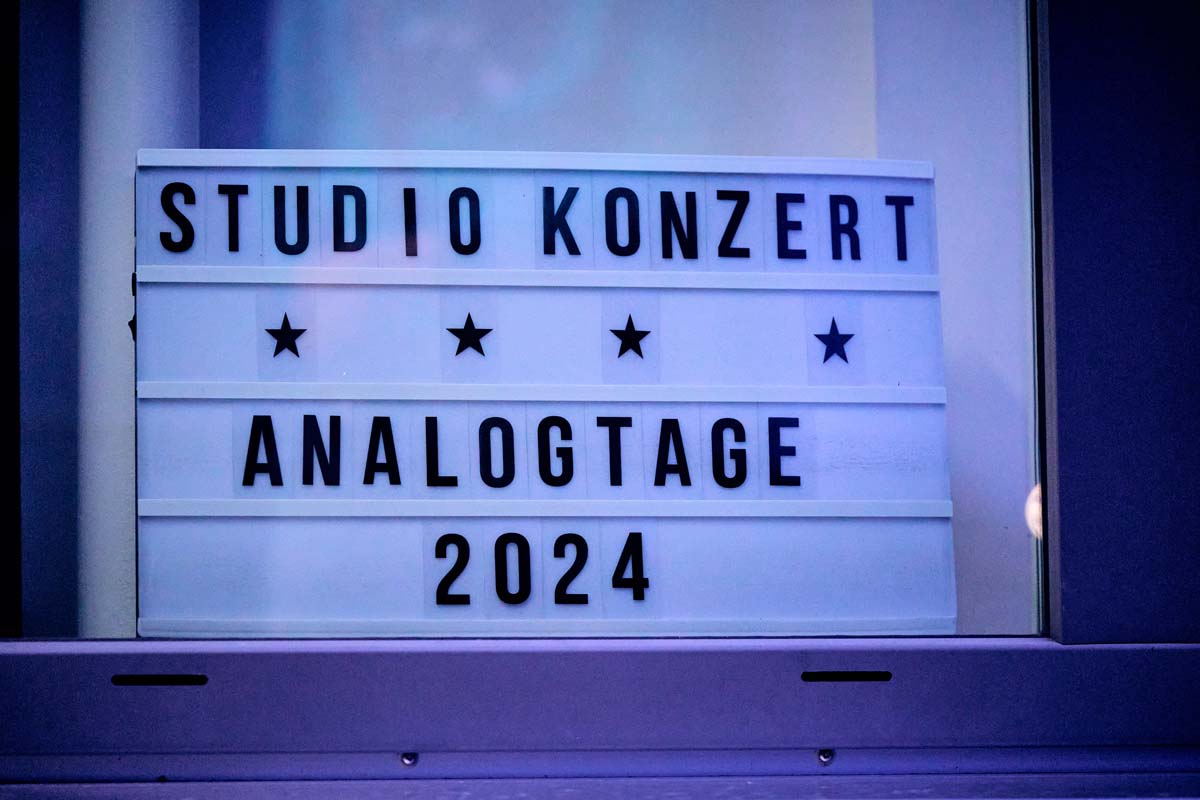 Analogtage 2024 Studiokonzert: Ella Burkhardt