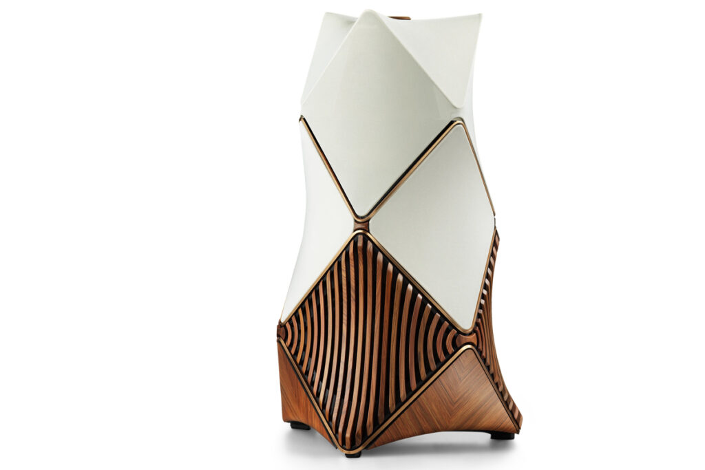 Bang&Olufsen Beolab 90 Monarch und Zenith-Editionen