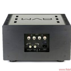 AVM Ovation Series PA8 + SA8.2 - Extra Aufwand: Das komplette Anschlussterminal ist versenkt eingebaut; so fällt die Kabelage weniger auf.