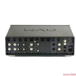 AVM Ovation Series PA8 + SA8.2 - Vollausstattung? Noch immer wäre hier Platz für zwei weitere Steckkarten nach Wunsch.