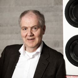 Audiodata in Who is Who in High Fidelity - Peter Schippers’ Entscheidung, 1982 sein erstes Unternehmen zu gründen, beruhte auf dem Rat eines besorgten Steuerfahnders. Peter Schipper’s decision in 1982 to form his first company was based on the advice of a wellmeaning tax inspector.