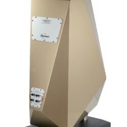 Diapason Dynamis - Die Farbe unseres Testmusters nennt sich übrigens "Glossy Sparkling Bronze". Muss man nicht mögen. Die Bi-Wiring-Terminals schon!