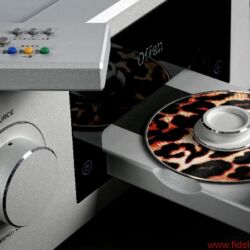 T+A PDP 3000 HV - Die massive Schublade fährt das gesamte CD/SACD-Laufwerk spielfrei und behutsam heraus …… und auch ebenso sanft wieder hinein. Der Spindelmotor ist gegen Überlastung geschützt