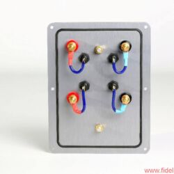 Der enorm hohe Fertigungsaufwand wird auch an den einzelnen Baugruppen deutlich. Das doppelte Doppel-Terminal ist eine echte Burmester-Spezialität