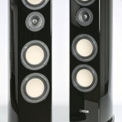 Canton Reference 7 K - „K“ steht für keramisierte Aluminiummembranen, die bei allen Treibern der neuen Serie zu finden sind und in schönem Kontrast zur Hochglanzlackierung stehen