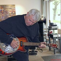 FIDELITY zu Besuch bei Einstein Audio Components - Bluesgitarrist Volker Bohlmeier