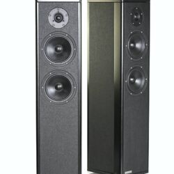 Rosso Fiorentino Elba - Schallwand und Flanken sind in feinstes Kalbsleder gewandet, das Terminal ist aus reinem Kupfer