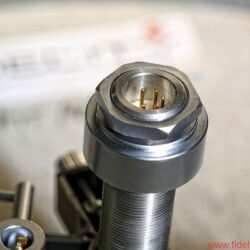 Thorens TP 92 OEM - Alternativ zur 5-Pol-Buchse gibt es durchgehende Kabel
