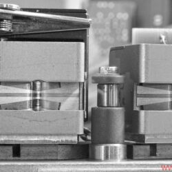 Die Geheimnisse der Tonbandmaschine, Teil 2 - Große Köpfe, kleiner Spalt, zwei Spuren. Und die Schmetterlingsform sorgt für trockene Bässe