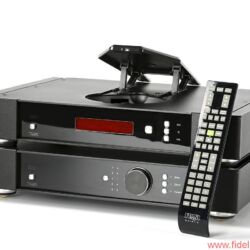 Rega Saturn-R - Saturn-R und Elicit-R harmonieren klanglich genauso perfekt miteinander wie optisch