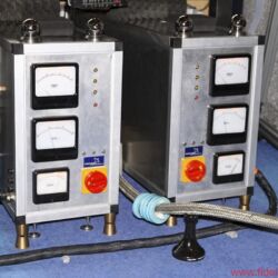 GECOM Technologies - Gigantische Netzteile der Eigenbau-Röhrenendstufen auf ELROG-845-Basis für die Mitteltonhörner