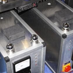 GECOM Technologies - Gigantische Netzteile der Eigenbau-Röhrenendstufen auf ELROG-845-Basis für die Mitteltonhörner