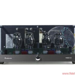 Musica Nova Phoenix 2.2 und Pegasus 50/50 - 50 Watt pro Kanal in einem Ultralinear-Konzept mit großem Schaufenster: Stereoendstufe Pegasus 50/50