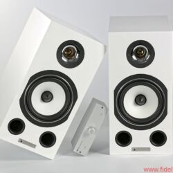 Triangle Esprit Comete Ez - Keck im Winkel: Der winzige (und günstige) V90-AMP von Musical Fidelity genügt schon für großen Klang …