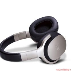 Porsche Design und KEF Space One