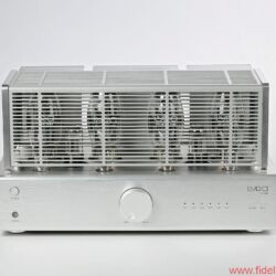 Lyric Audio Ti 140 Röhren-Vollverstärker - Schwere Jungs hinter Gittern: Die bauchigen KT150 sind die leistungsstärksten je gebauten Strahlenpentoden; das Quartett im Ti 140 liefert im Gegentaktbetrieb 70 Watt pro Kanal.