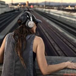 Bang & Olufsen Beoplay H4