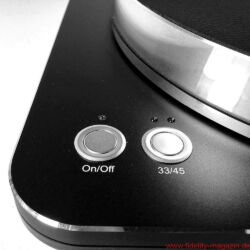 Acoustic Signature WOW XL Plattenspieler / TA 1000 Tonarm / Soundsmith Carmen Moving Iron Tonabnehmer