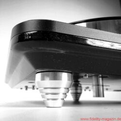 Acoustic Signature WOW XL Plattenspieler / TA 1000 Tonarm / Soundsmith Carmen Moving Iron Tonabnehmer