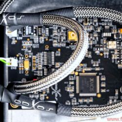 X-Odos Xo One Musikserver - Nur beste Bauteile wie Industrie-Mainboards und hochwertige Spezialkabel werden von X-odos verbaut.