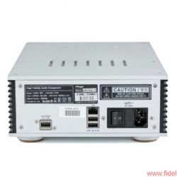 Aurender X100L Musicserver - Neben dem obligatorischen LAN-Anschluss besitzt der X100 drei USB-Schnittstellen. Lediglich die USB-Audio-Buchse ist für den DAC-Anschluss gedacht, die beiden anderen dienen allein dem Datentransfer.