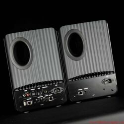 KEF LS50 Wireless Aktivlautsprecher - Technisch sind die LS50 Wireless nach dem Master-Slave-System aufgebaut.