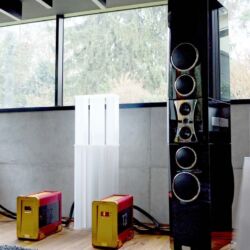 TIDAL La Assoluta in a picture-book bunker dream system